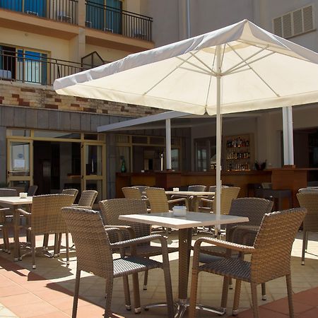 Hotel Iris - Only Adults إل أرينال المظهر الخارجي الصورة
