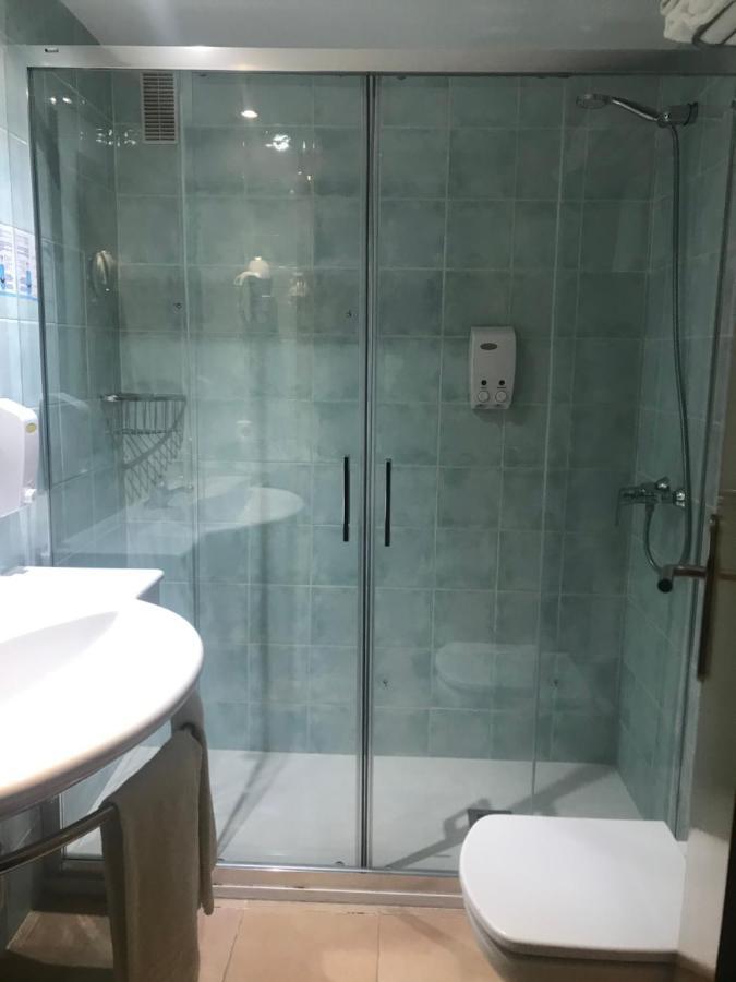 Hotel Iris - Only Adults إل أرينال المظهر الخارجي الصورة