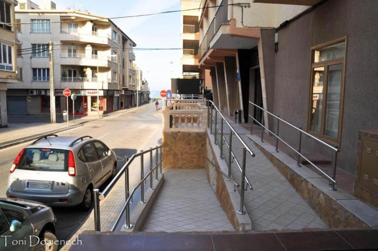 Hotel Iris - Only Adults إل أرينال المظهر الخارجي الصورة