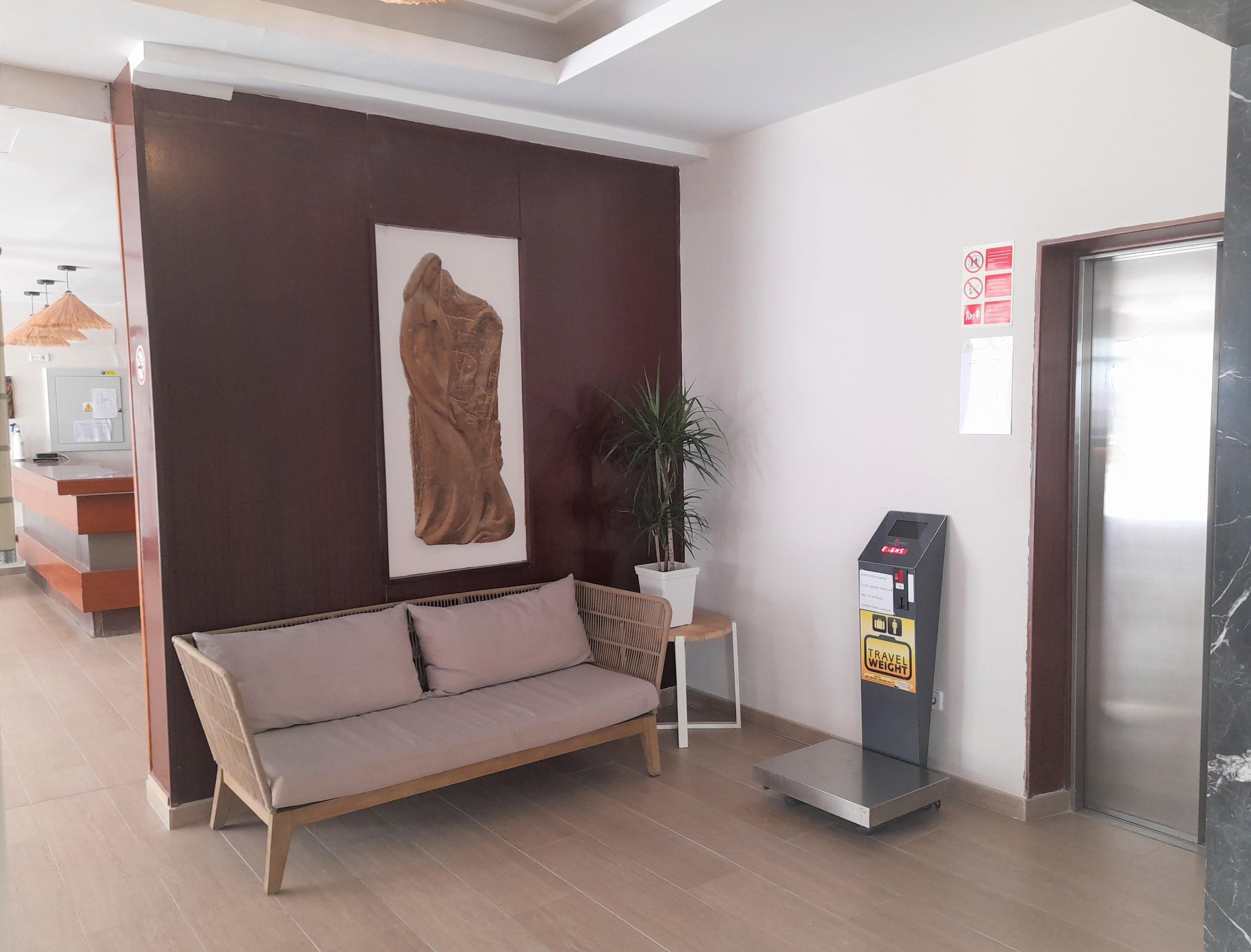 Hotel Iris - Only Adults إل أرينال المظهر الخارجي الصورة
