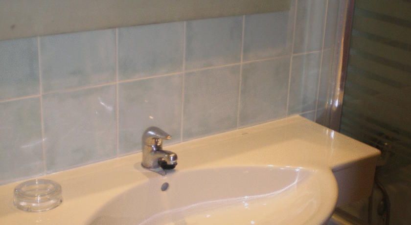 Hotel Iris - Only Adults إل أرينال المظهر الخارجي الصورة