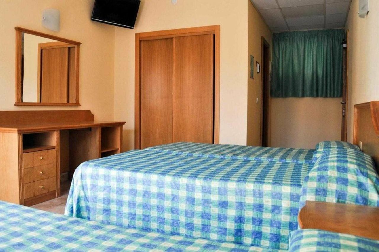 Hotel Iris - Only Adults إل أرينال المظهر الخارجي الصورة